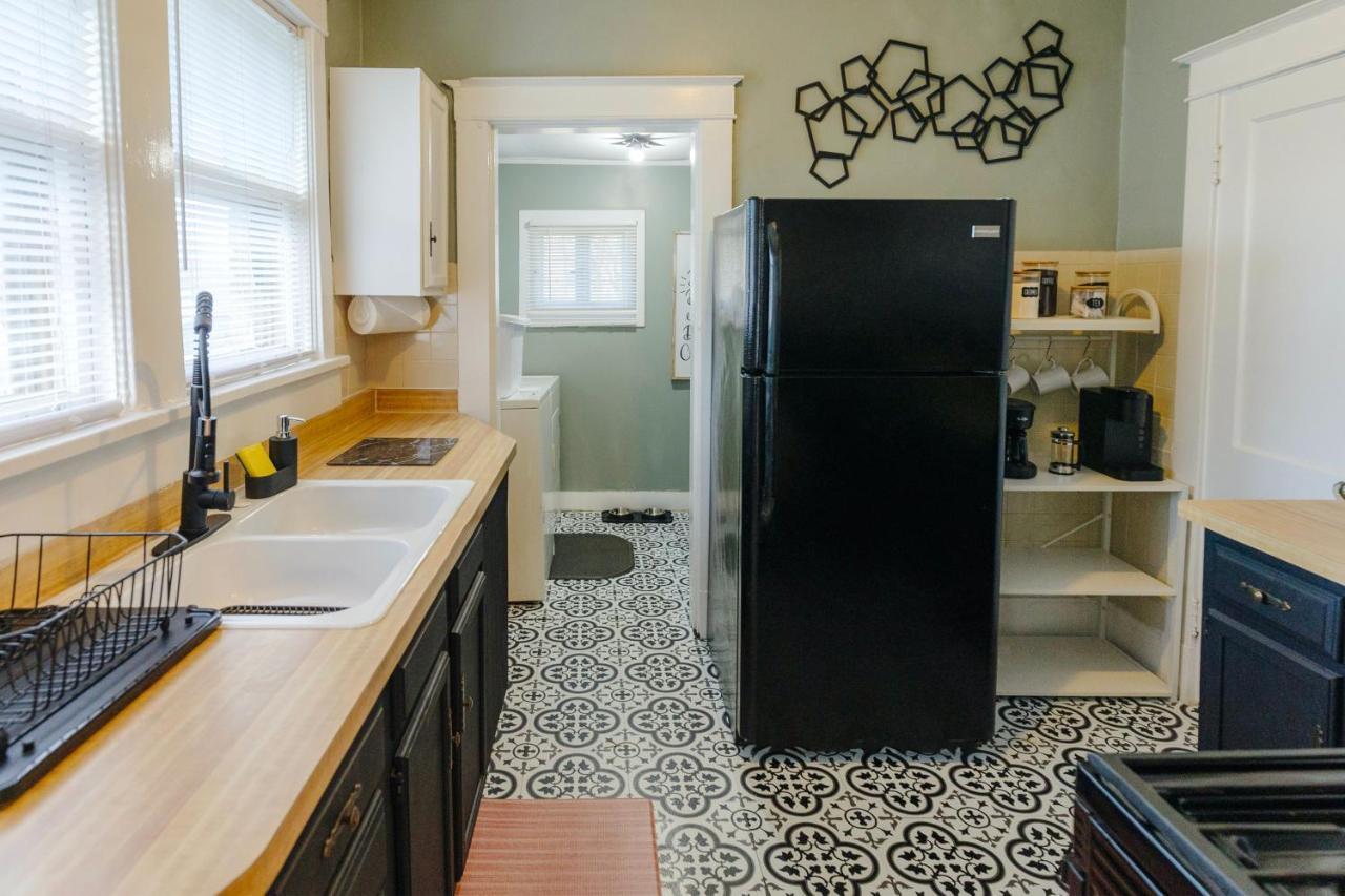 Villa Historic Revival 2Br Midtown Memphis Free Parking Fast Wifi Free Parking Yes Pets Exterior foto